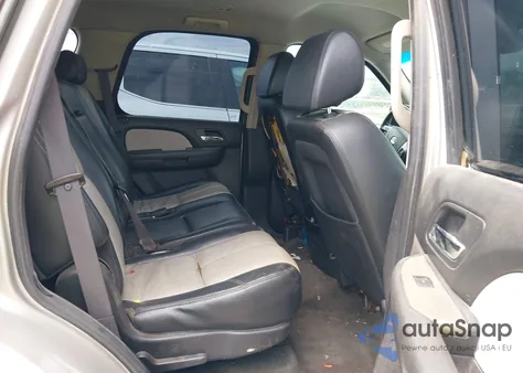 2008 Chevrolet Tahoe Lt z USA, uszkodzony, nr VIN 1GNFK13018R170131